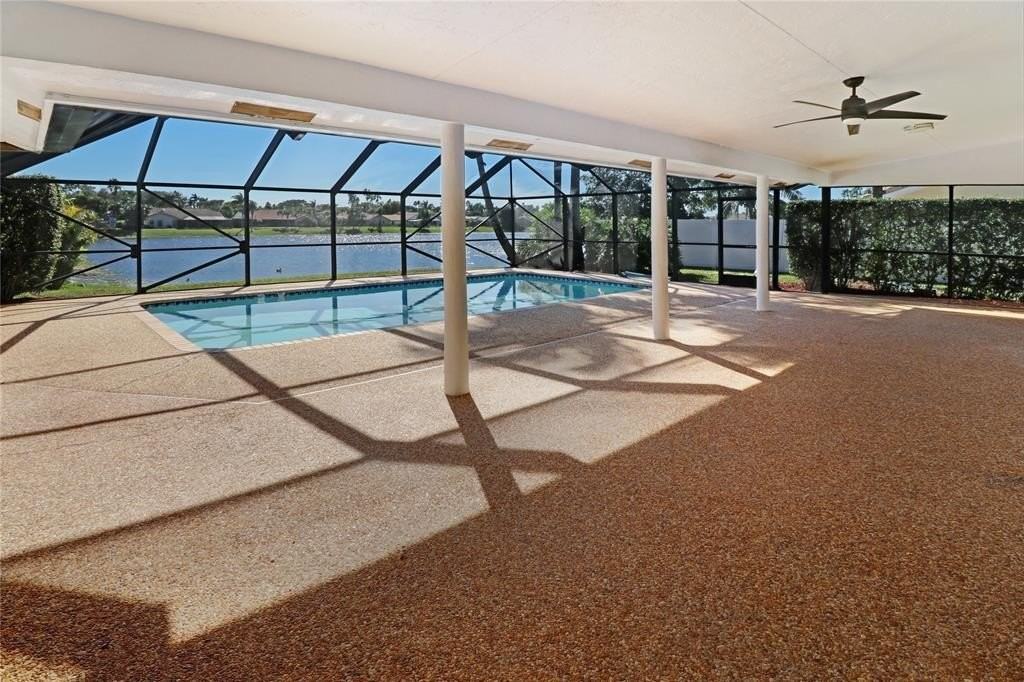 11310 Lake Tree Ct - Photo 3 of 42