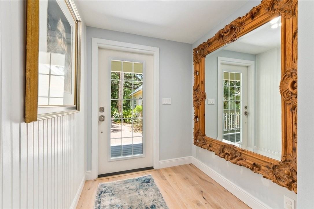 1240 Palmetto Ct Unit 104 #104 - Photo 4 of 36