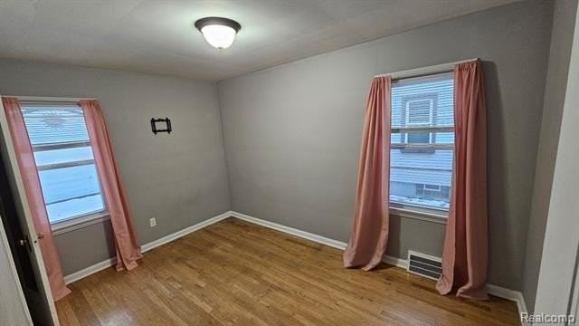 2259 Cambridge Road - Photo 3 of 20