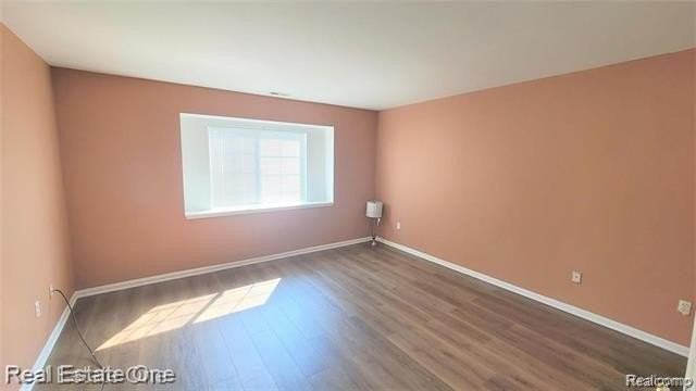 3581 Reeves Dr - Photo 2 of 8