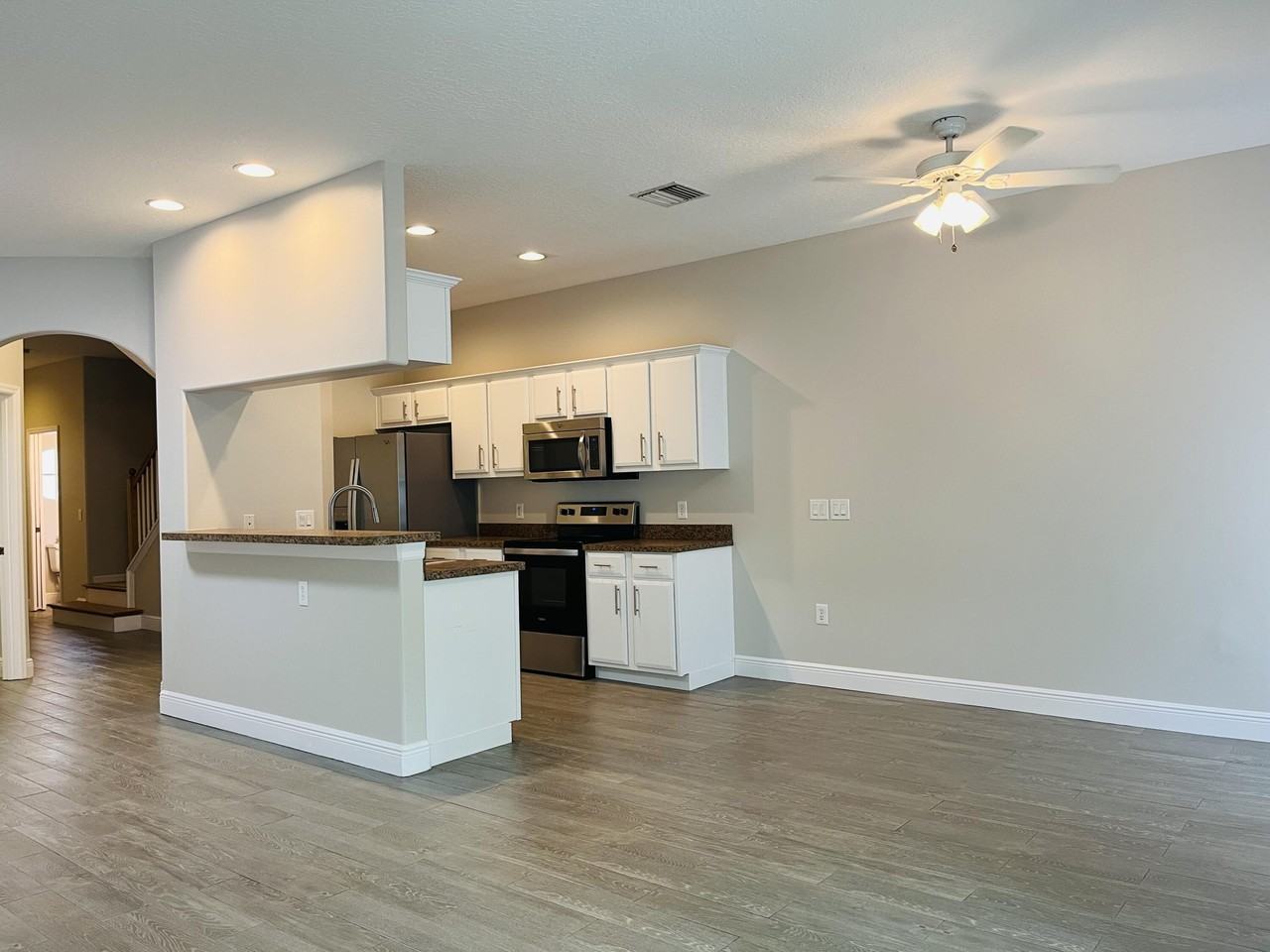 117 Anchorage Av #6 - Photo 4 of 17