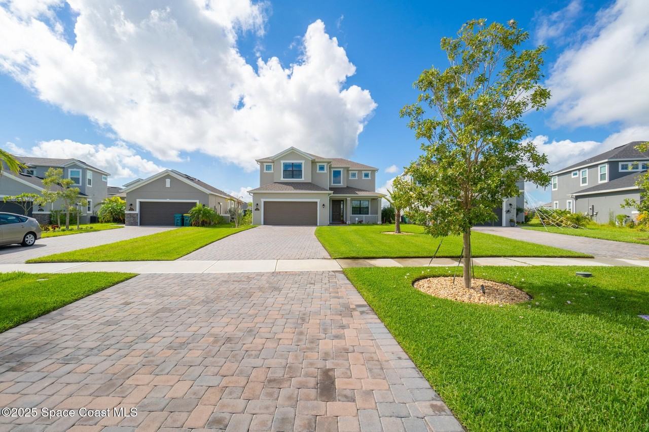 3233 Casare Dr - Photo 2 of 50