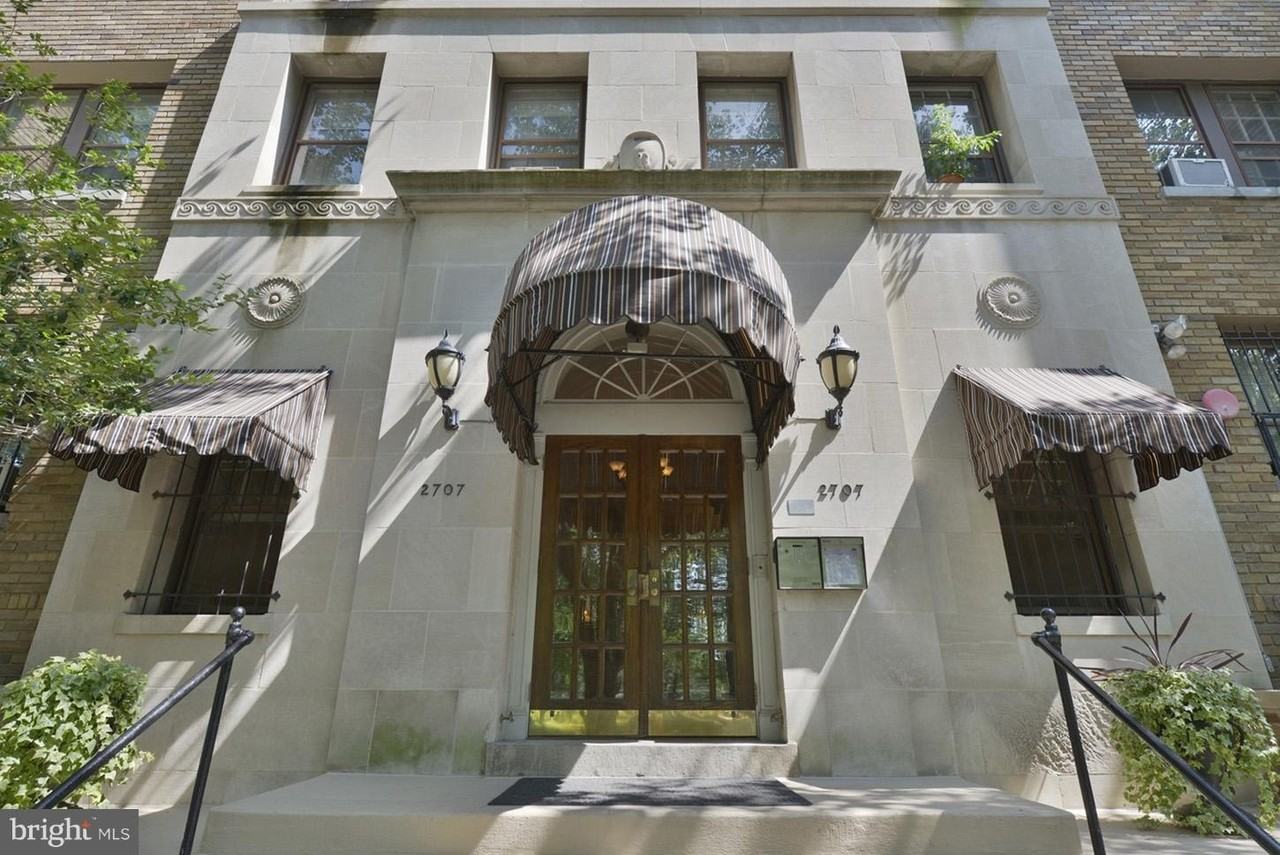 2707 Adams Mill Rd Nw Apt 303 #303 - Photo 2 of 27