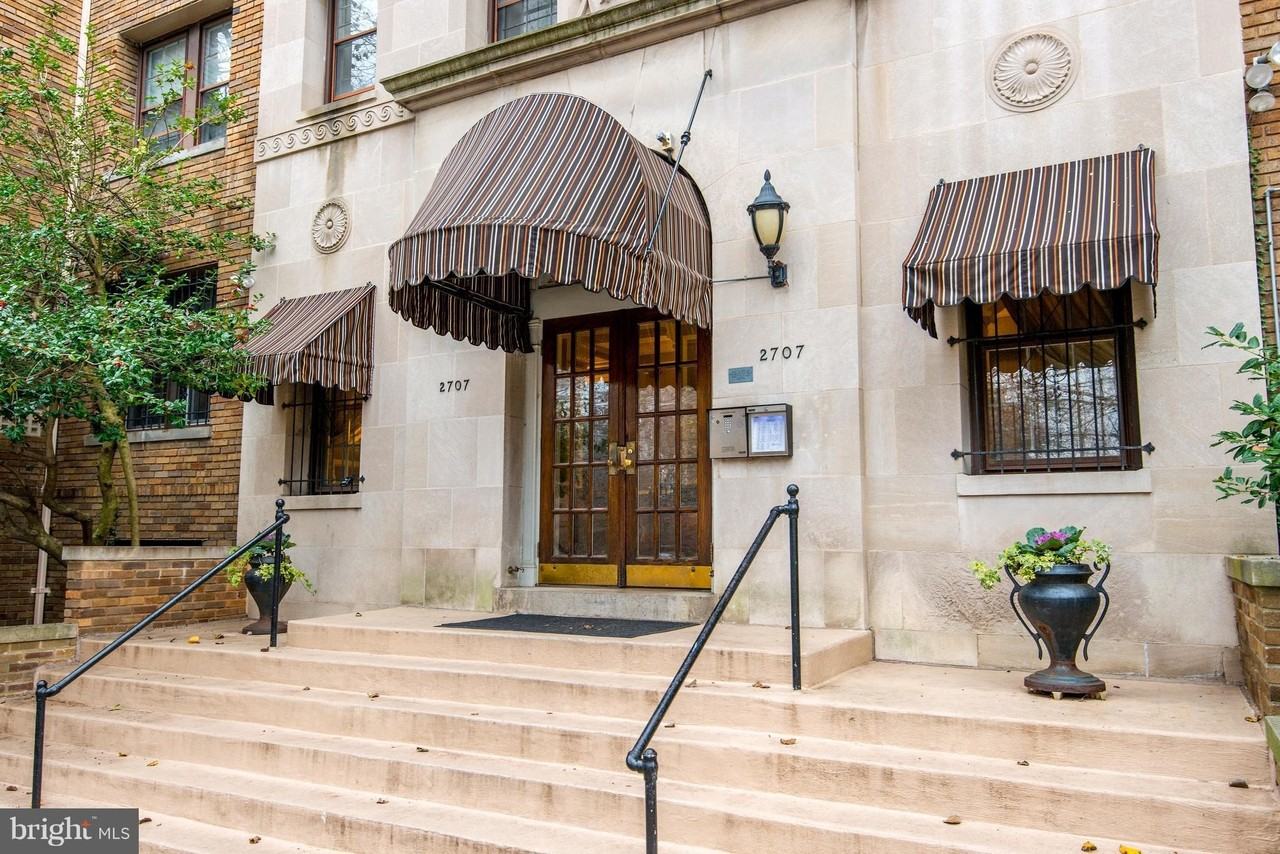 2707 Adams Mill Rd Nw Apt 303 #303 - Photo 3 of 27