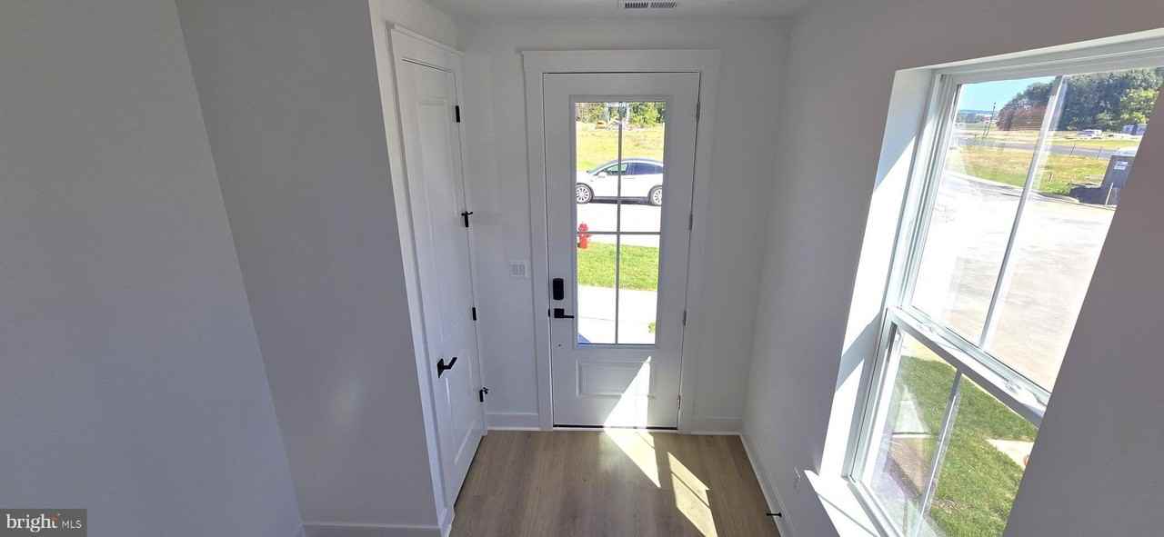 1726 Blacksmith Way - Photo 4 of 50