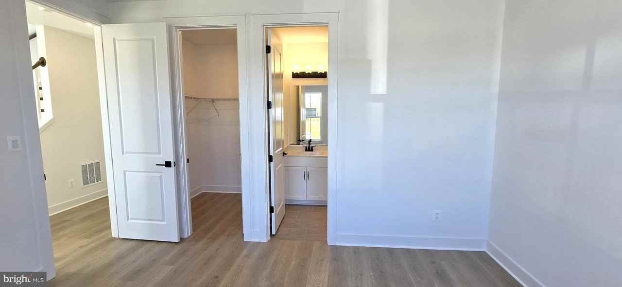 1726 Blacksmith Way - Photo 6 of 50