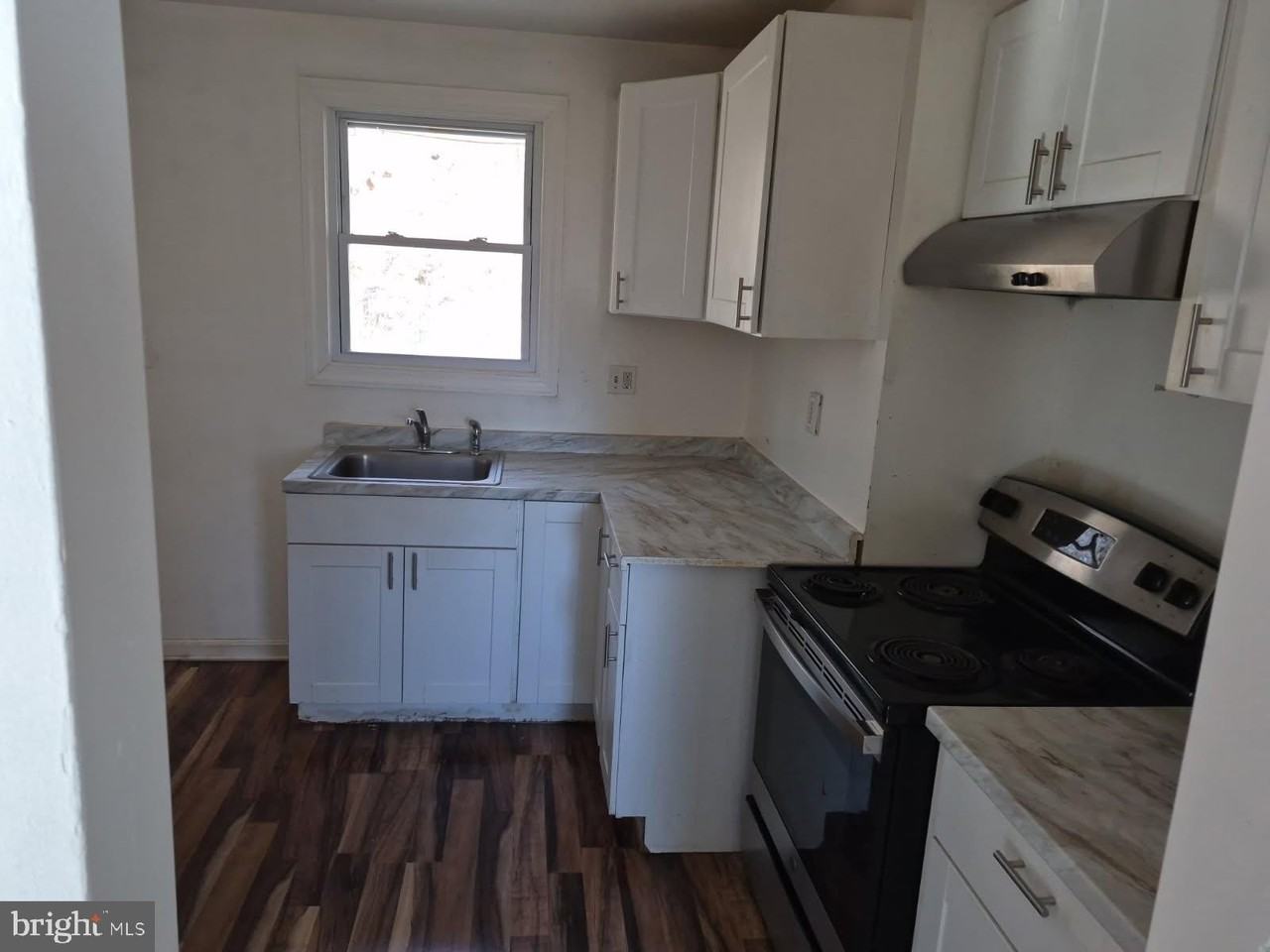 5004 Meadowbrook Dr - Photo 4 of 10