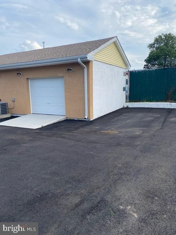 239 Bernard St - Photo 3 of 13