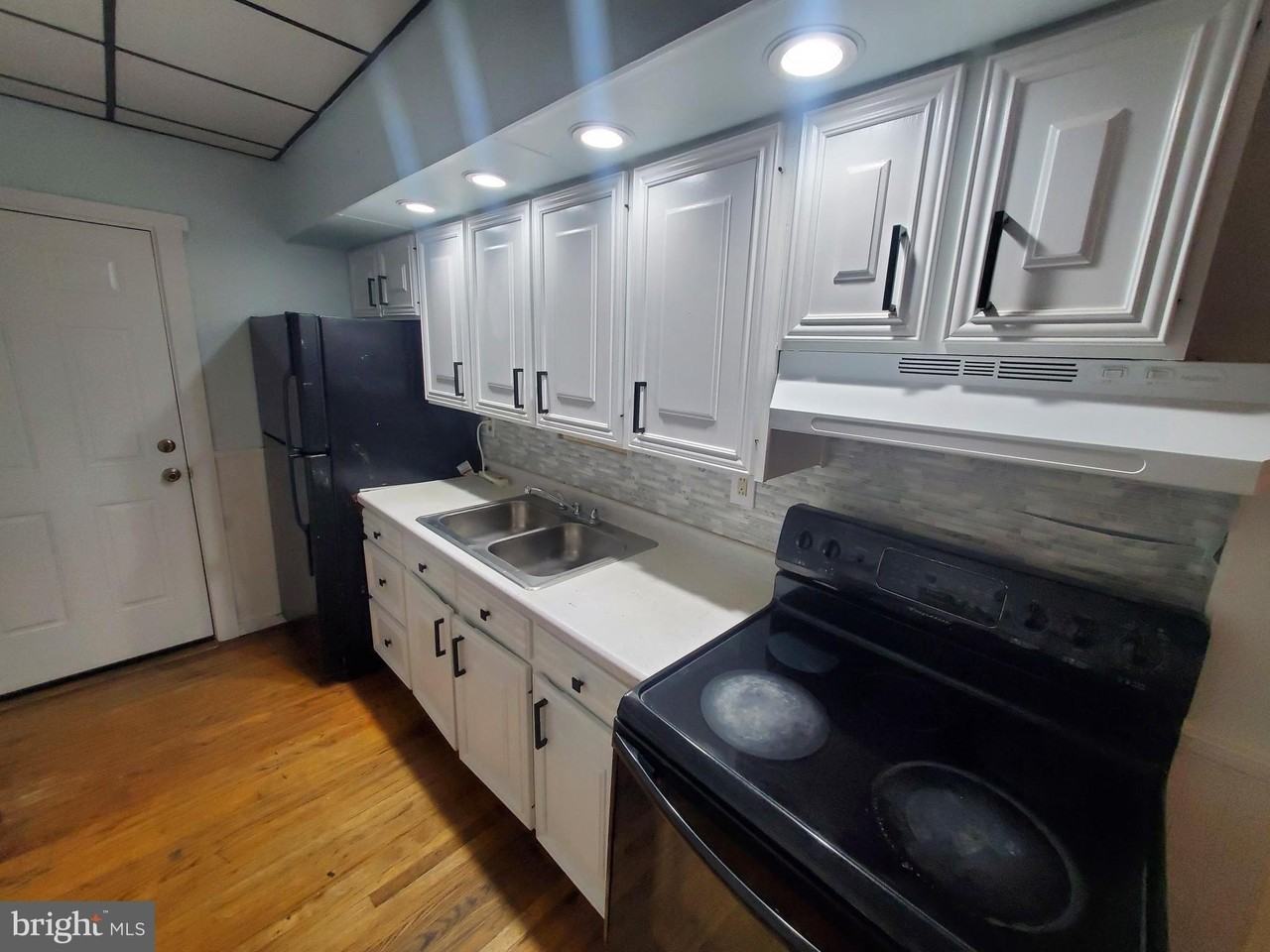 423 Chapel Ter - Photo 5 of 16