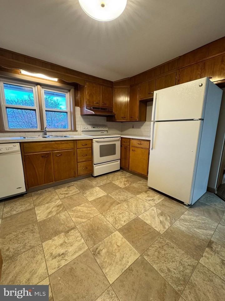 11 South Third Street - Photo 7 of 13