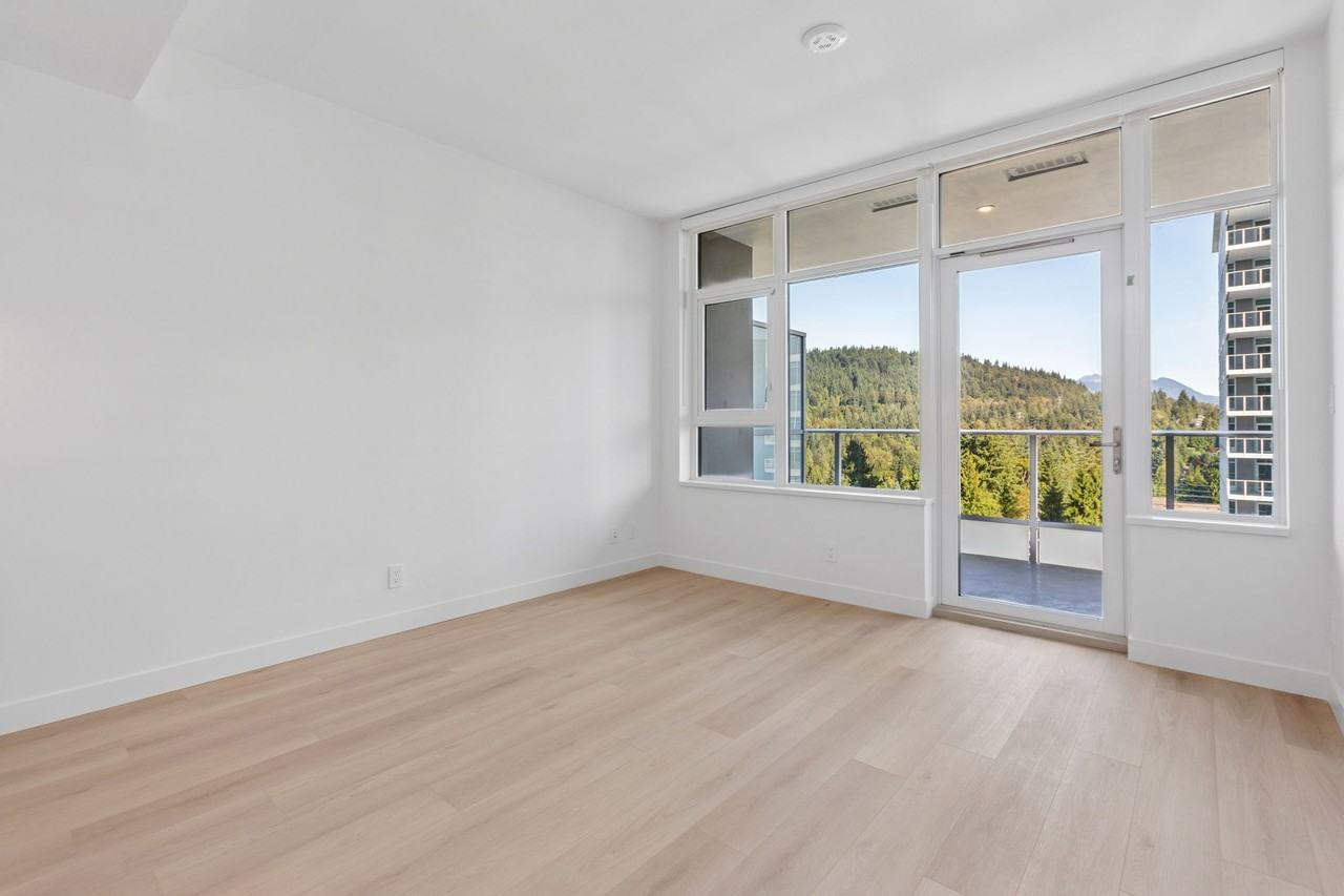 708 Farrow Street - Photo 3 of 35
