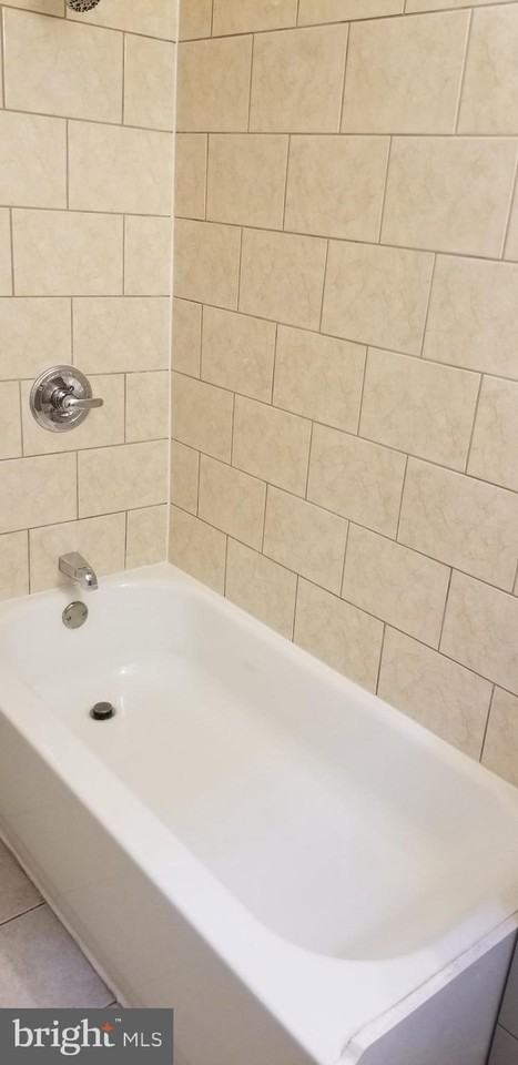 7332 Montour St - Photo 6 of 10