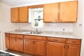 6497 Windham Ave - Photo 7 of 10