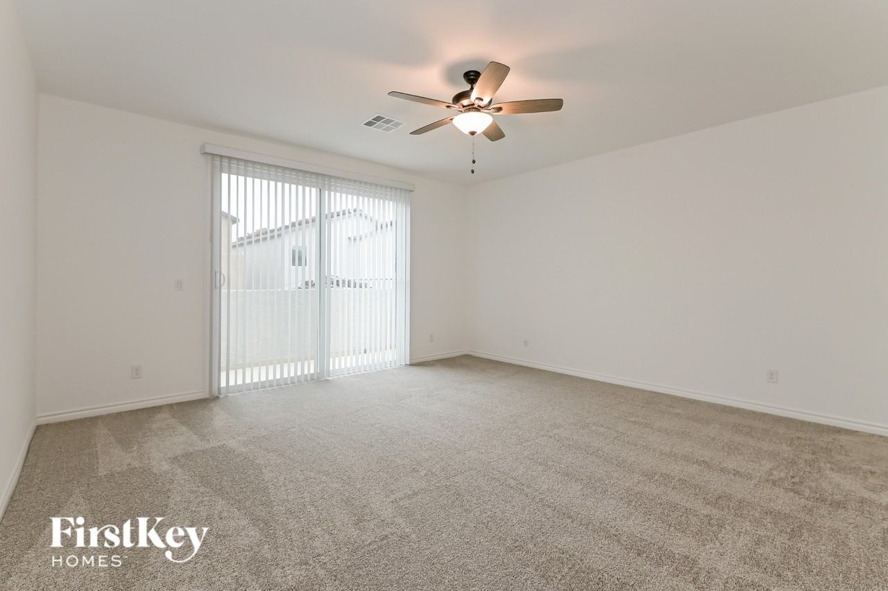 6845 Greensmen Ave - Photo 7 of 15