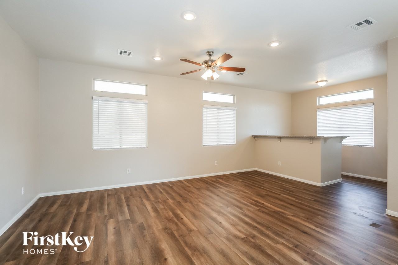 3836 Canary Cedar St - Photo 5 of 15