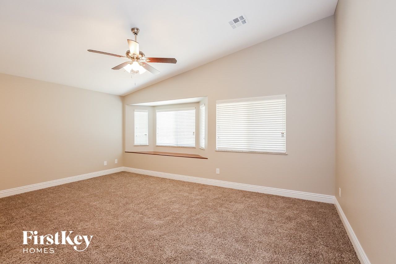 6236 Little Elm Street - Photo 7 of 15