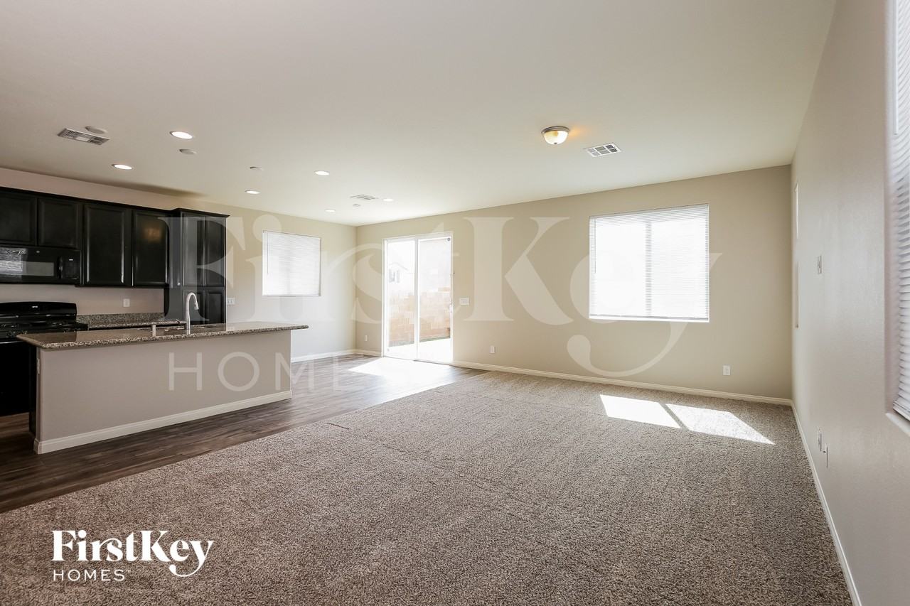 4235 Billowing Breeze Ave - Photo 2 of 15