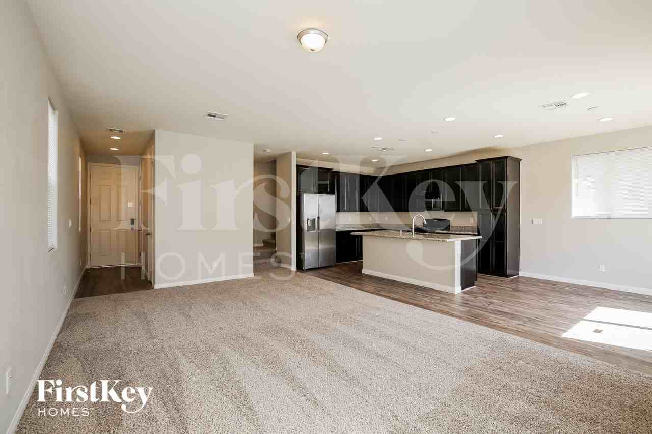 4235 Billowing Breeze Ave - Photo 3 of 15