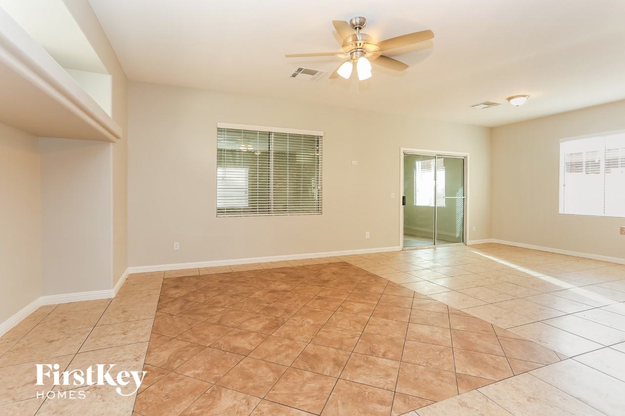 9720 Fast Elk St - Photo 2 of 15