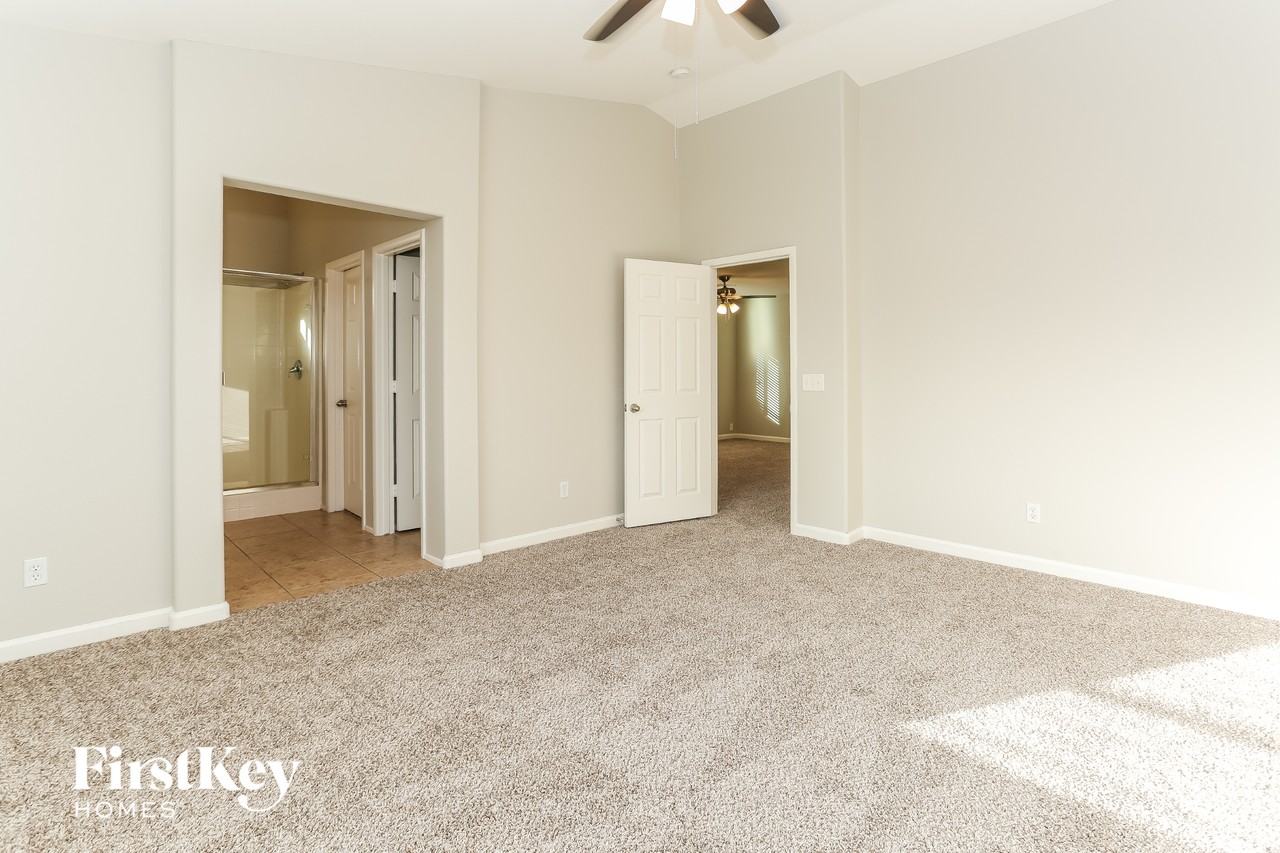 9720 Fast Elk St - Photo 6 of 15