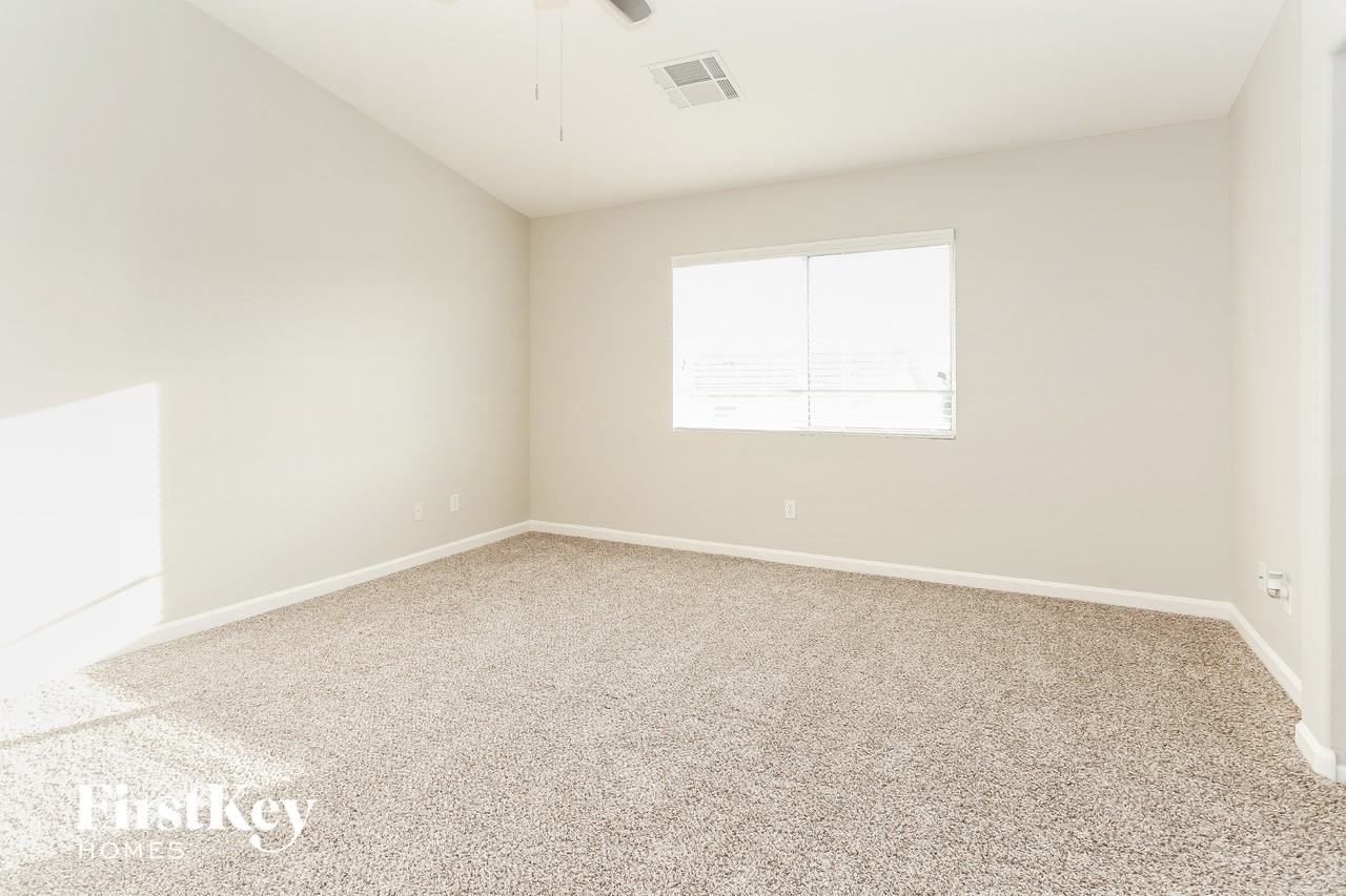 9720 Fast Elk St - Photo 7 of 15