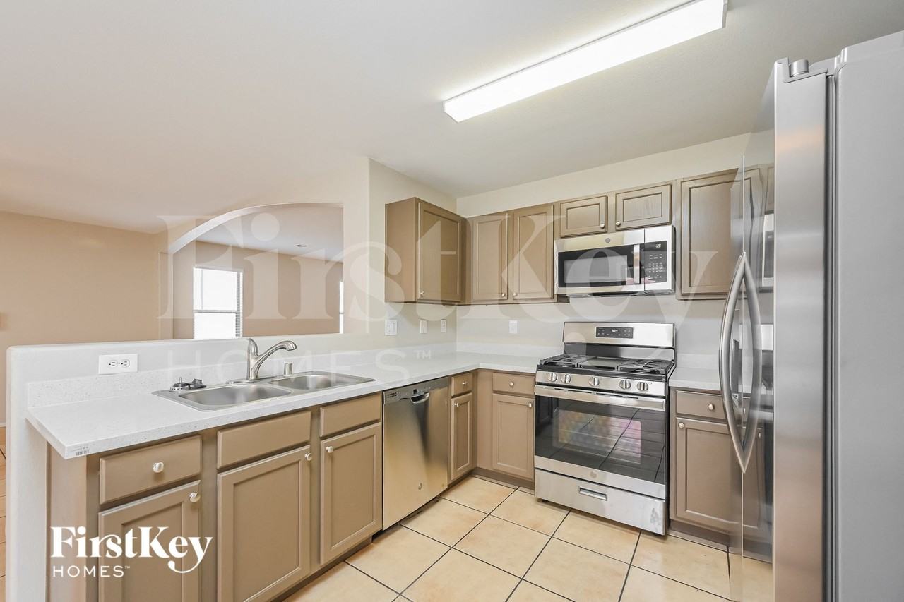 6859 Wimberly Street - Photo 7 of 15