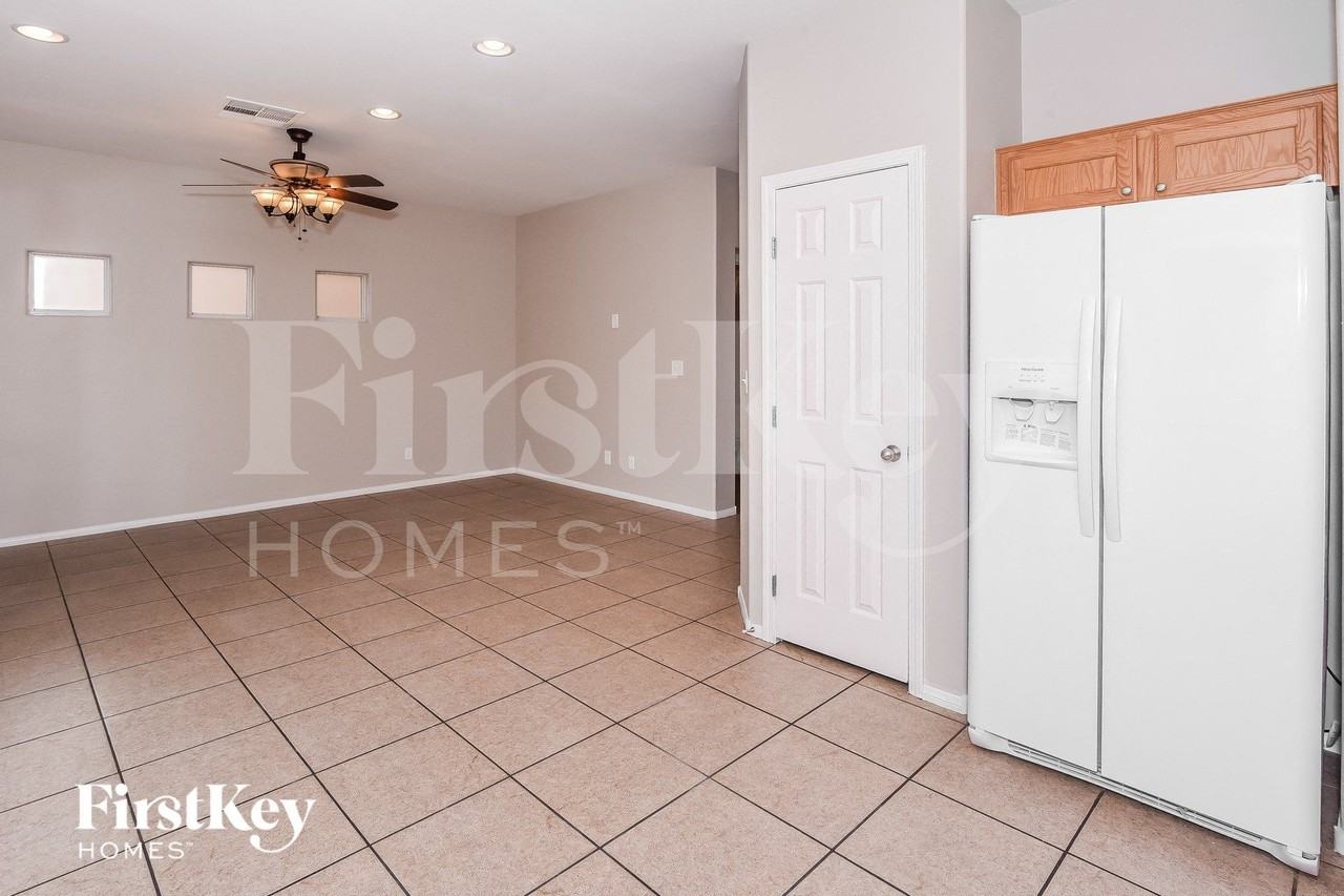 11128 African Sunset St - Photo 5 of 15