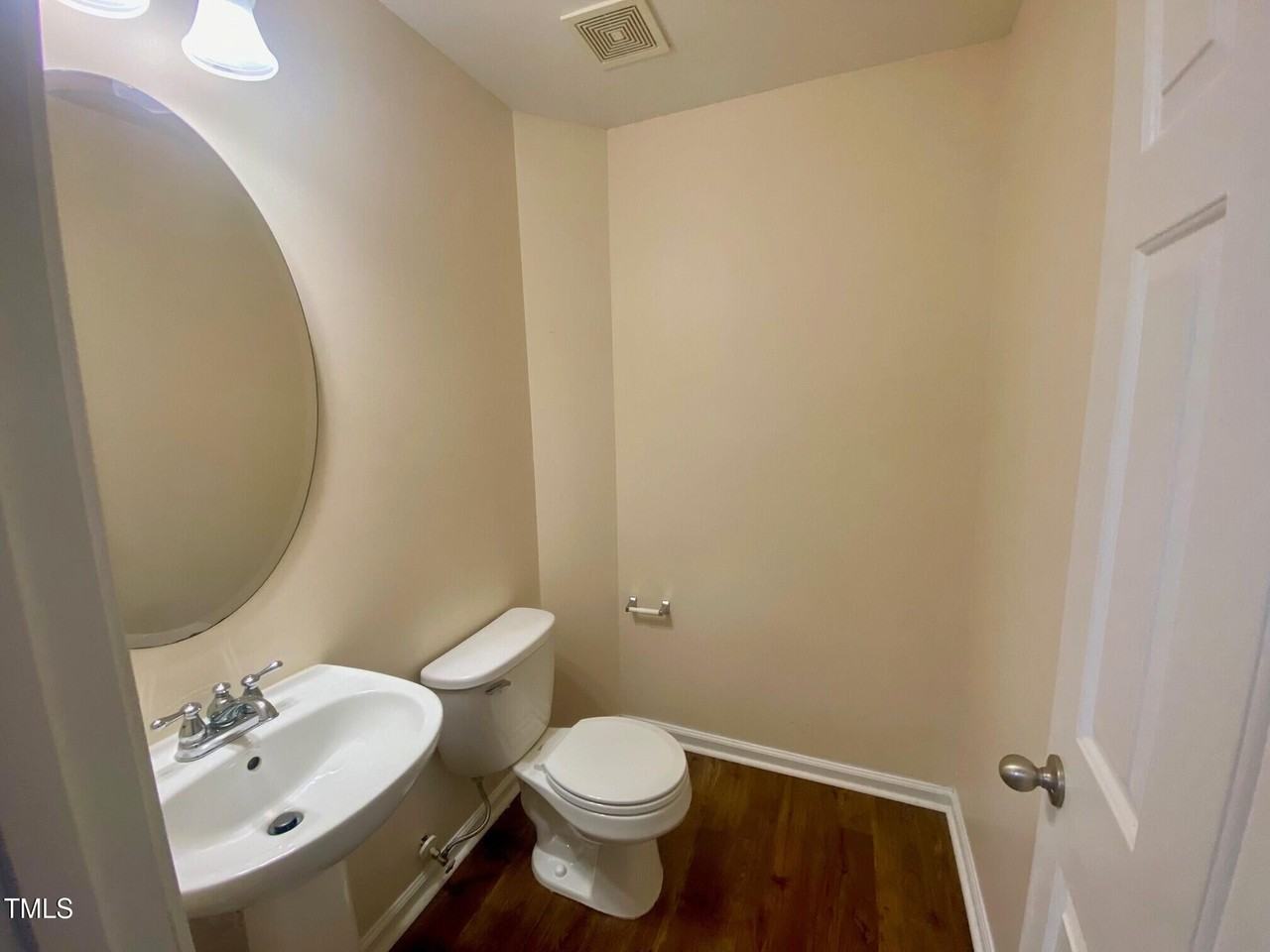 804 Roni Court - Photo 4 of 20