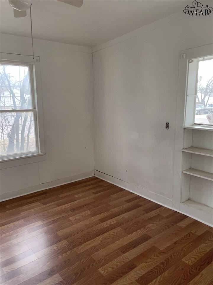 2215 Taylor St - Photo 3 of 6