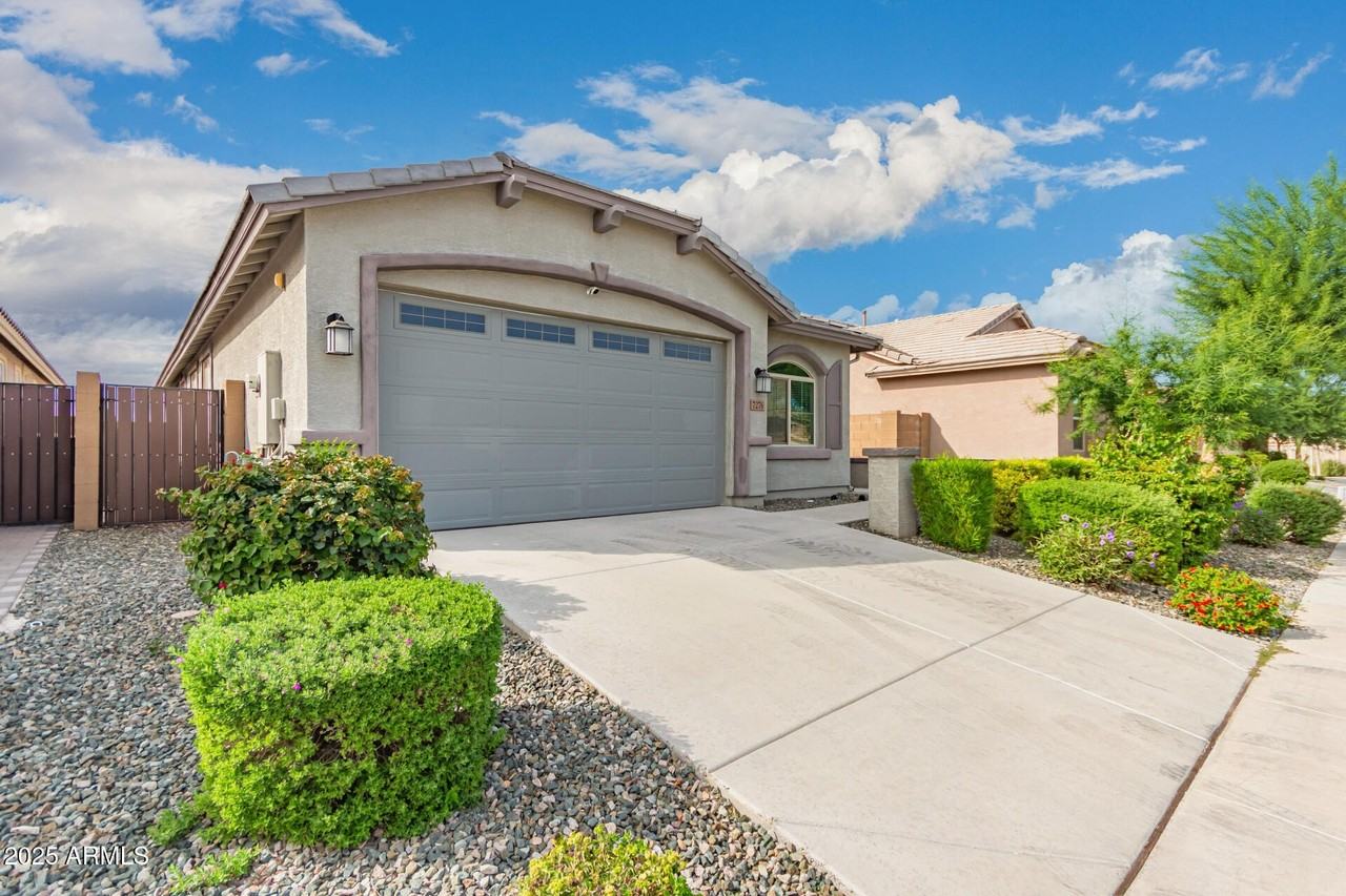 7276 South 22nd Lane - Photo 2 of 30