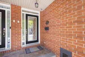 featured image of 56 Kings Landing Private