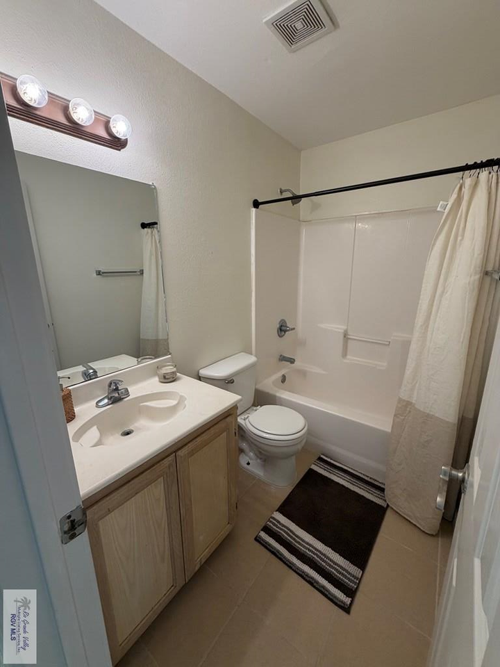 3360 Brasilia Drive - Photo 4 of 11