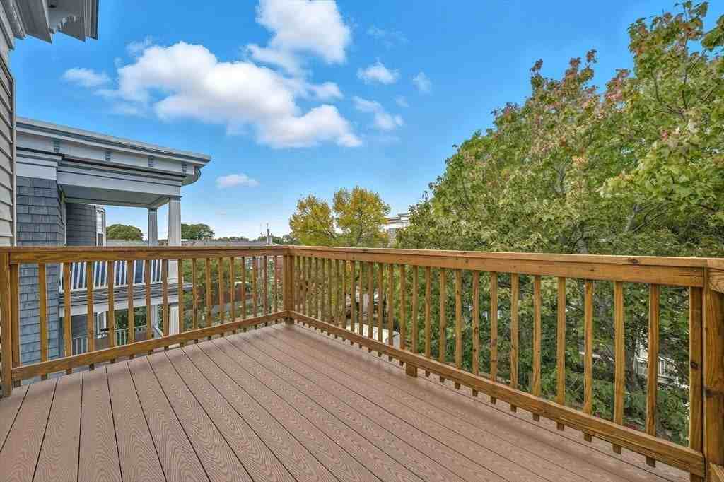 24 Hinckley Street - Photo 6 of 36