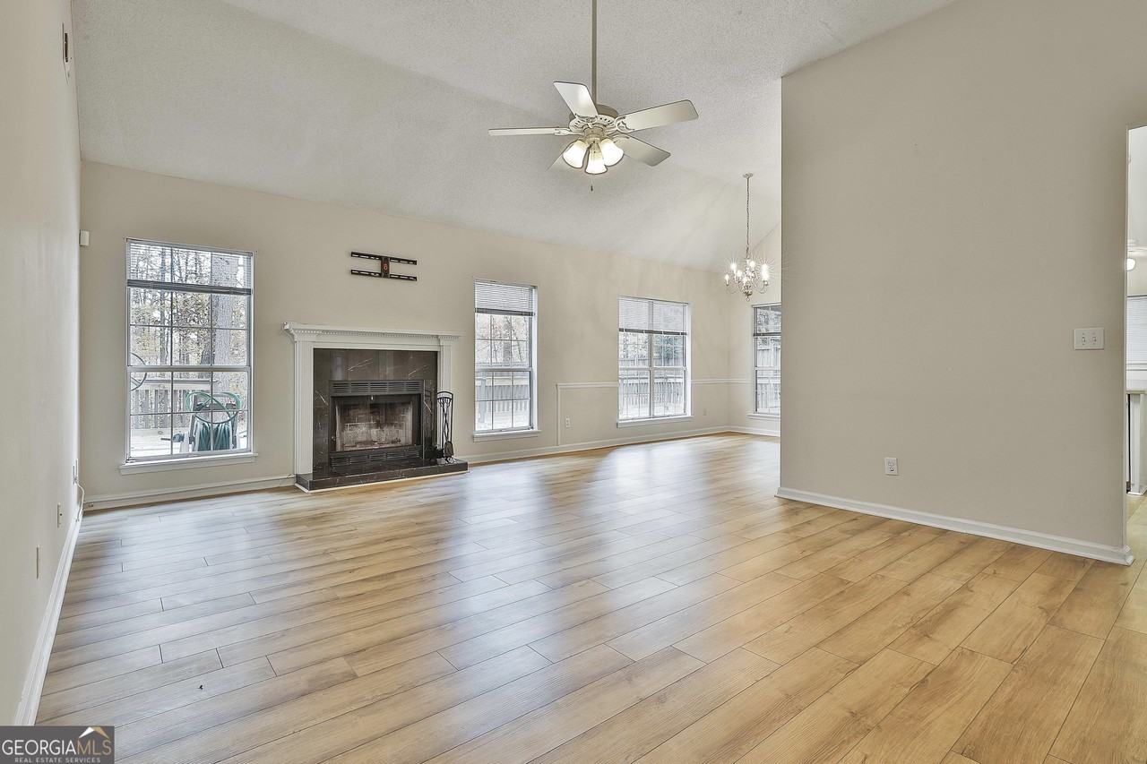 58 Stowe Way - Photo 6 of 38