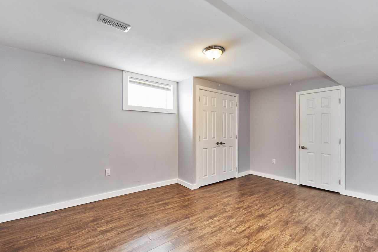 730 7th Avenue - Photo 6 of 9