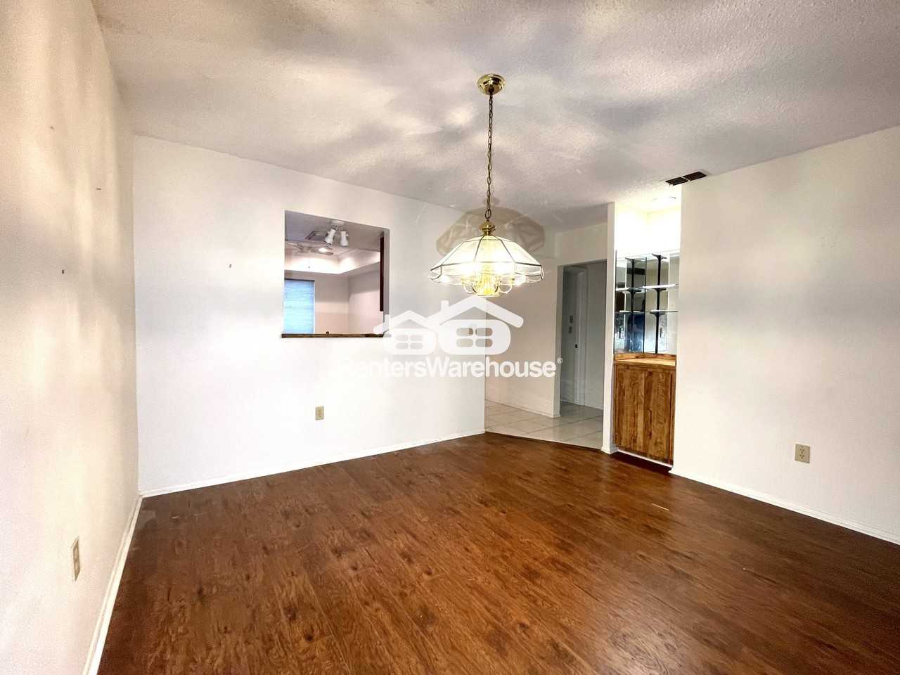 11241 Dollar Lake Drive - Photo 6 of 33