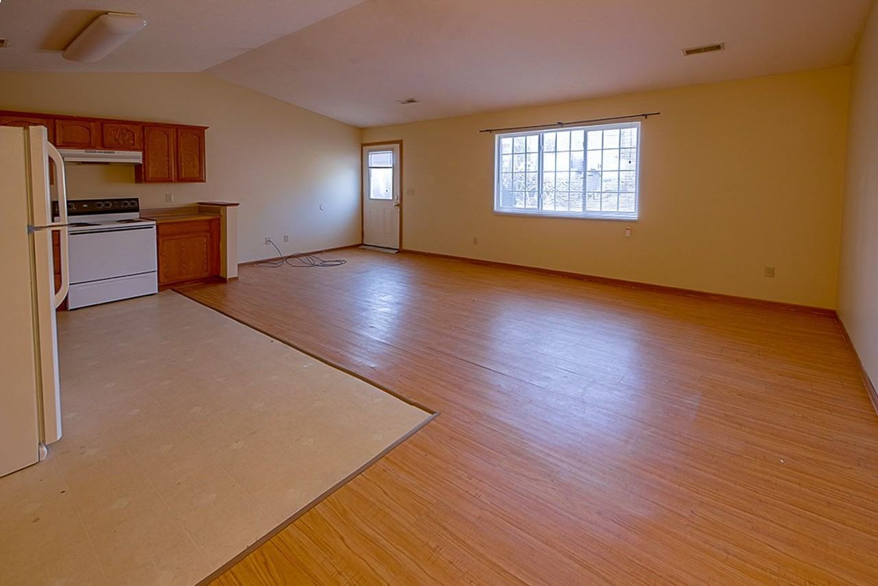 Bluestone - Photo 5 of 7