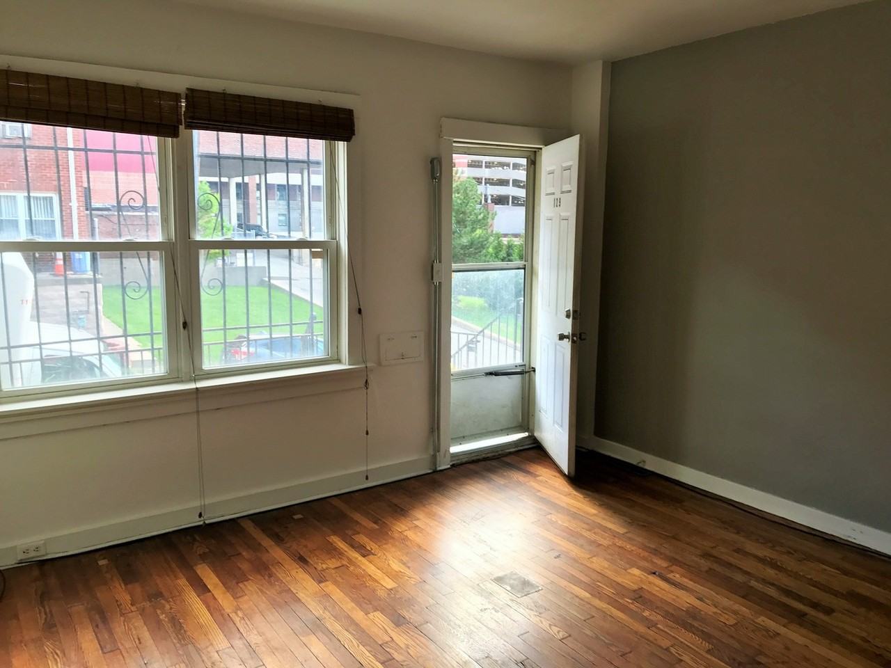 129 Chesterfield Rd - Photo 3 of 14