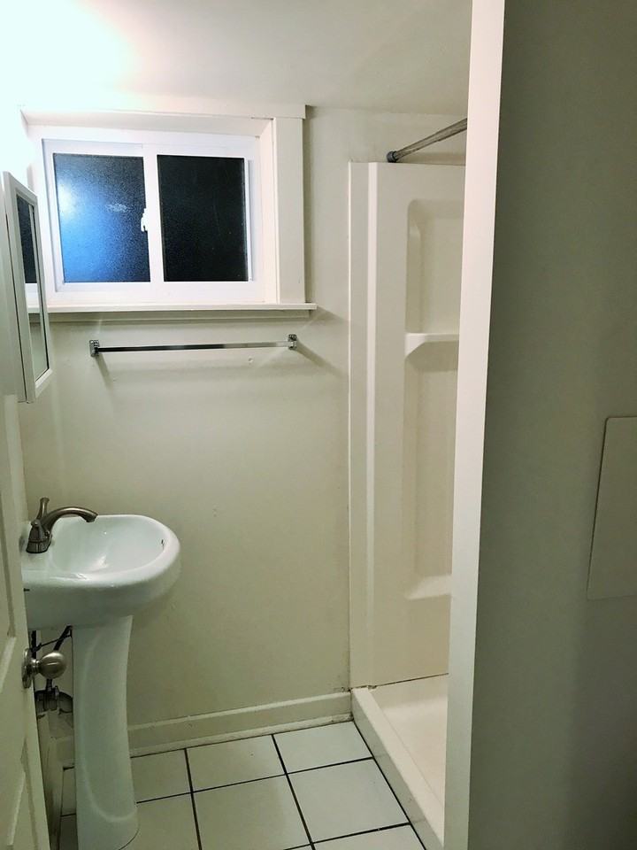 129 Chesterfield Rd - Photo 6 of 14