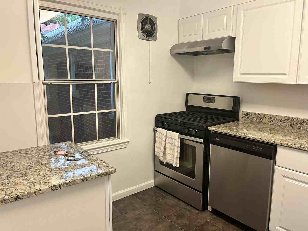 6701 W Wakefield Dr Apt B1 - Photo 5 of 11