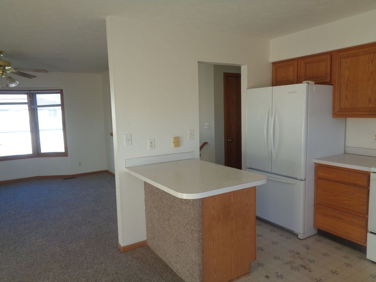 5305 West Madison Avenue - Photo 3 of 11