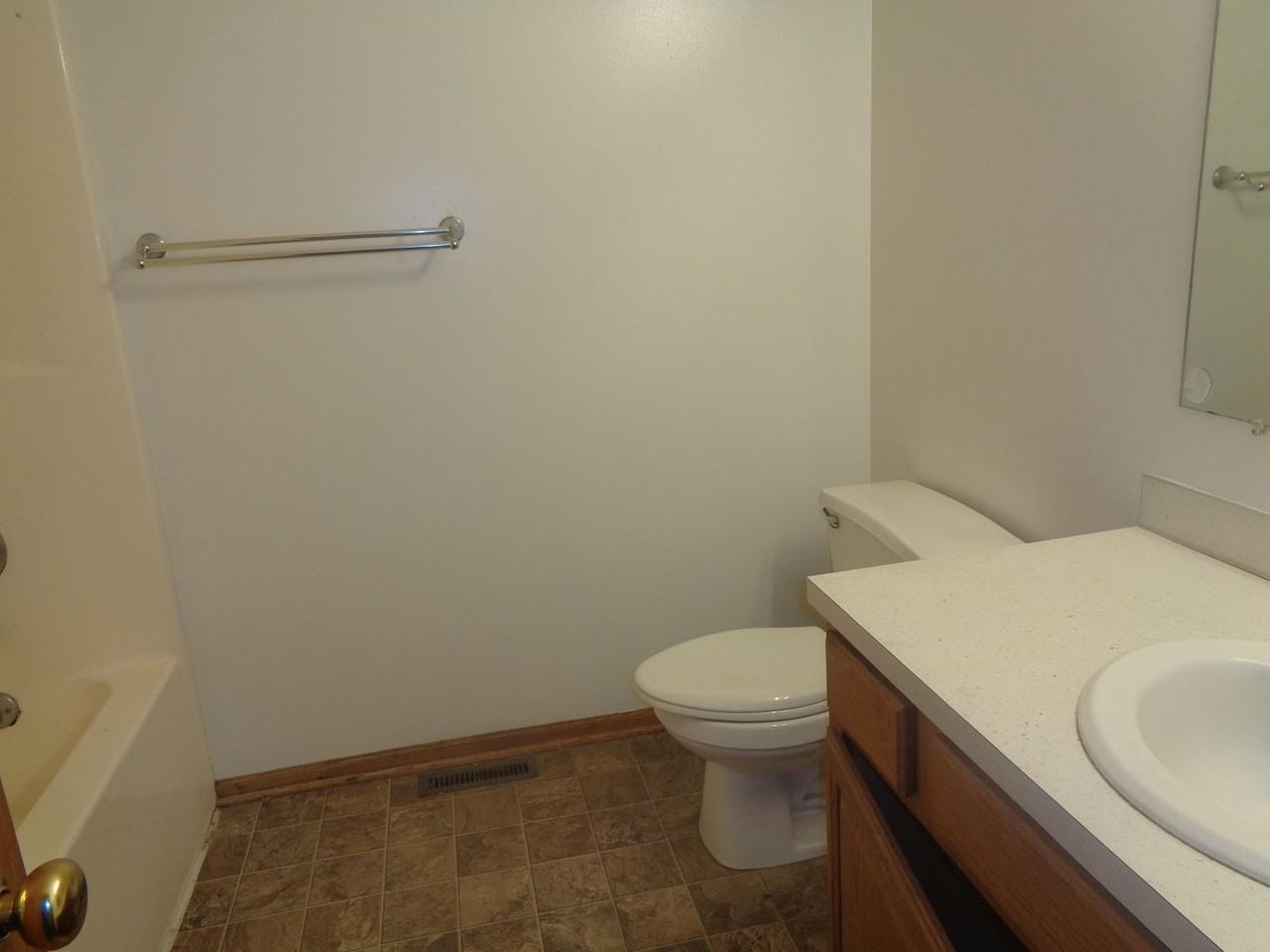 5305 West Madison Avenue - Photo 5 of 11