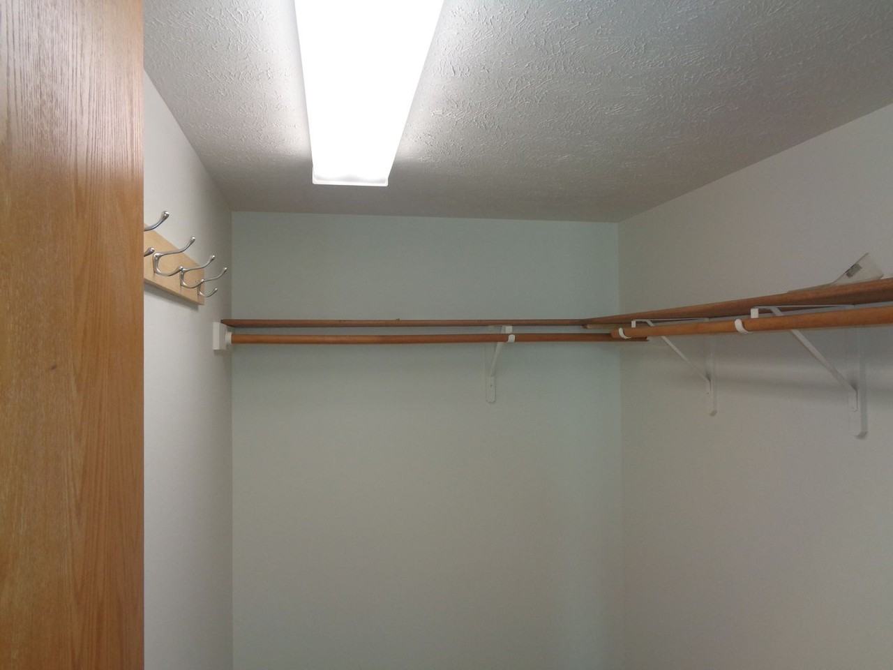 5305 West Madison Avenue - Photo 6 of 11