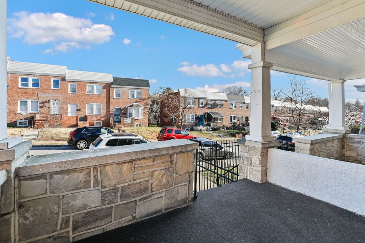 4221 Seidel Avenue - Photo 7 of 18