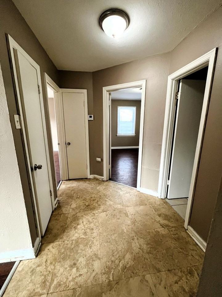 2823 Meadowlark Ave - Photo 5 of 15