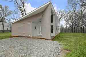 featured image of 1169 Northeast Monroe Street