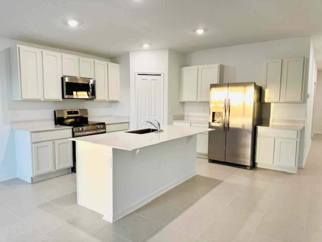 4709 Katrina Dr - Photo 3 of 20