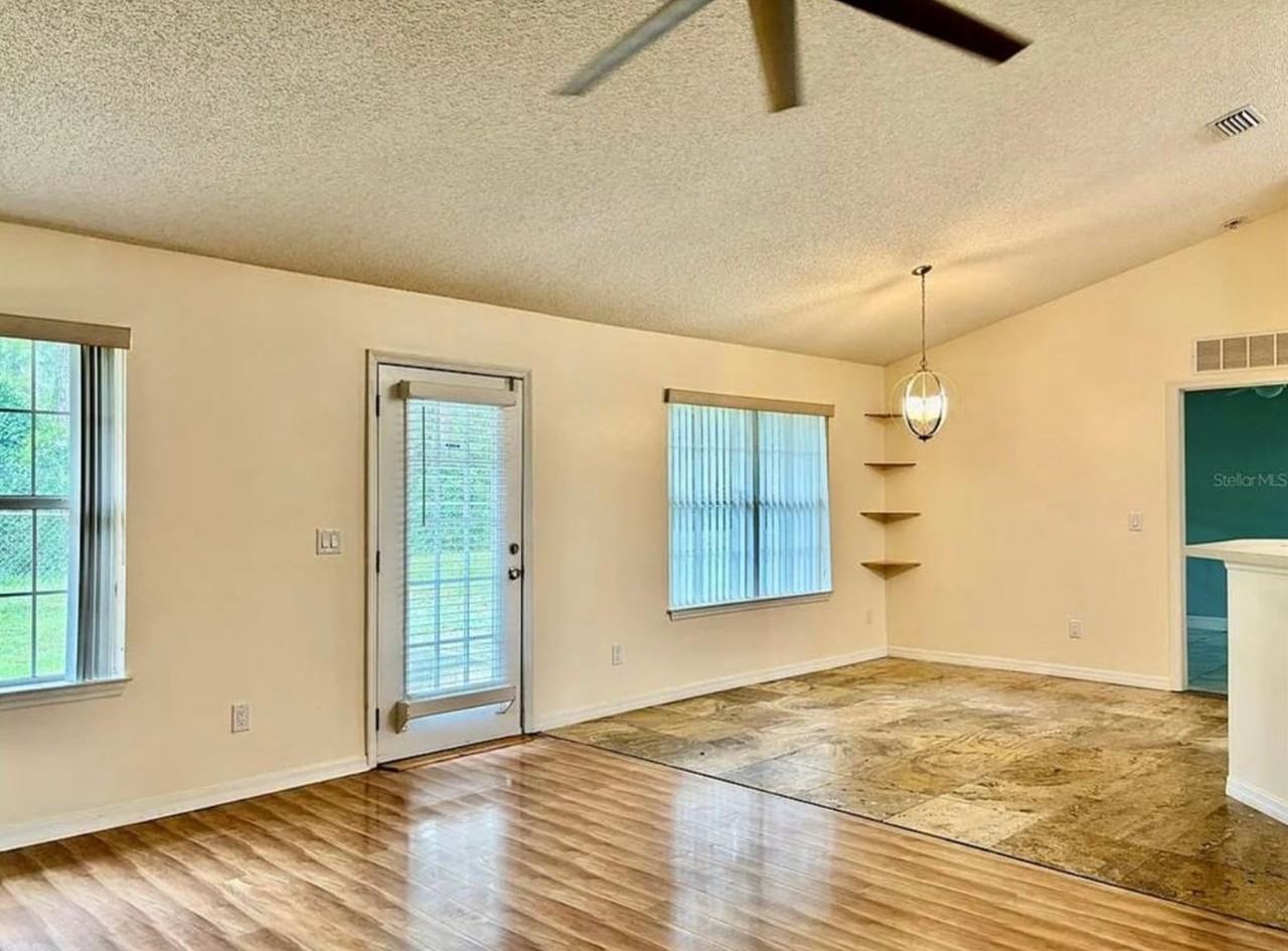 12 Regency Dr - Photo 2 of 20
