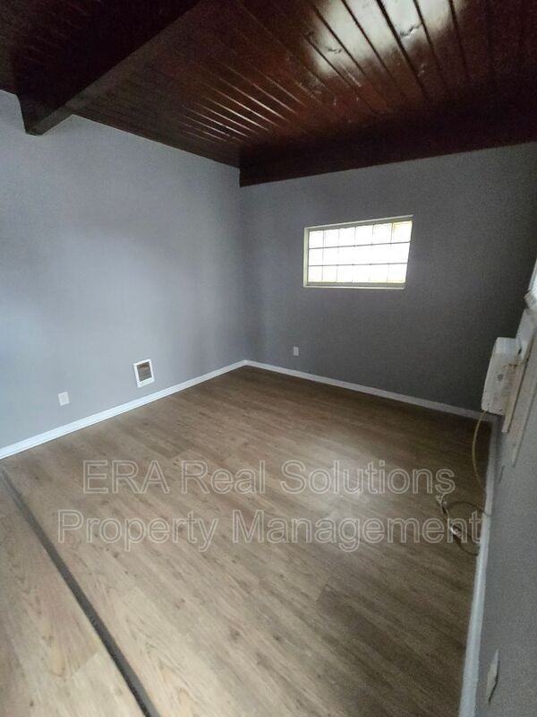 2958 Sullivant Ave #PML - Photo 2 of 8