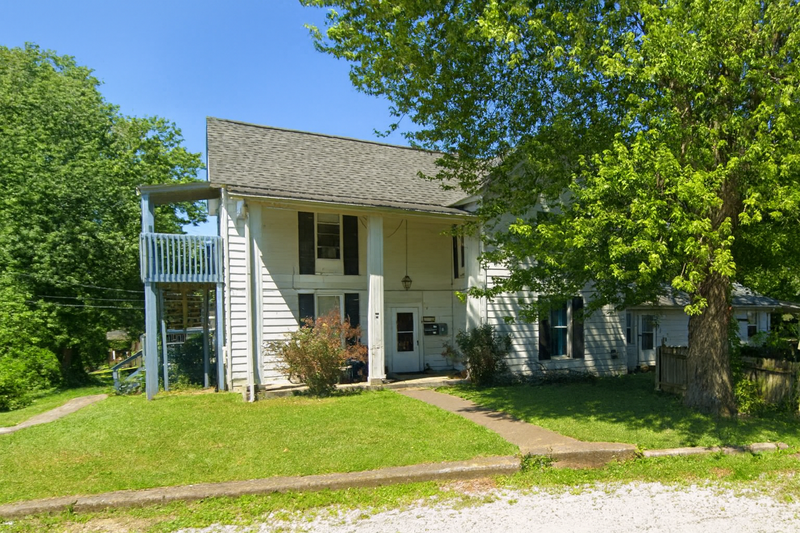 702 West Columbia Street - Photo 2 of 13